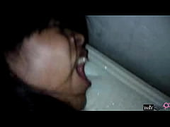  - Me equivoqué de hoyo, se la metí por el culo sin querer y aunque me dijo que le duele yo no me detuve y se la metí toda.. (Anal Accidental)