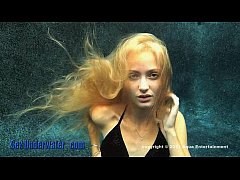  - Becky Lynn Underwater Blowjob