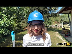  - HUNT4K. Hunter seduced a handywoman, her BF caught them and saw Hunter’s cumshot inside her pussy