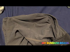  - MACHO ESTAVA SAINDO DA OBRA E PASSOU NO MEU APARTAMENTO PARA EU LIMPAR SEU PAU