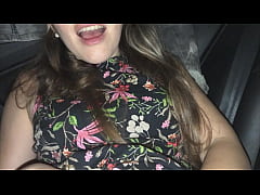  - Sentei no pau dele no carro até ele gozar na minha buceta