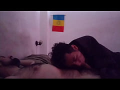  - Mamada de buenos días a macho peludo.