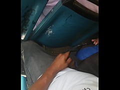  - chacal se pajea en autobus