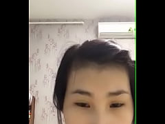  - Em gái show hàng trên Bigo Live