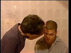  - Iniciado por su abuela