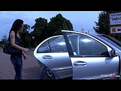  - Deutsche Lehrerin mit Mega Eutern von ehemaligem Schueler erkannt und gefickt