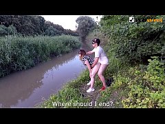  - Он в поясе верности доставляет мне удовольствие большим страпоном на улице рядом проезжали машины! Высасываю сперму из хуя (eng sub)