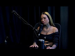  - Fez seu primeiro filme como atriz, sua primeira experiência de sexo anal foi horrível, e quando fez o hard... - Nick Niquita (WATCH ON: SHEER/RED)