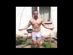  - Fitness: Homens exibem suas malas, durante exercícios físicos