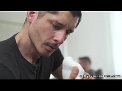  - Muscular hunk fucks his buddies toes after feet worshiping