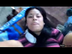  - Por andar de curiosa.. Quiso saber que se siente por el culo y se la metí sin saliva y al final no pudo ni caminar al baño.