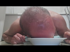  - La gueule dans la pisse.... Lifeisanal