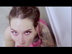  - Instagram model sucked a dick to a fan in the parking lot of the mall