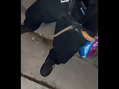 - Mi tío b. se baja los pantalones