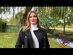  - Rose, magnifique blonde de 22ans, adore le sexe