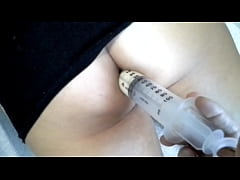  - Clistere con il latte caldo - Audio reale - Schiava sottoposta a punizione