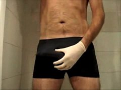  - Pollon pajeandose Uncut huge dick