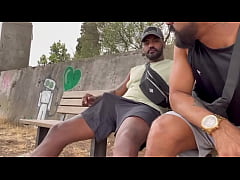  - Fazendo Putaria e sendo mamado pelo namorando em casa abandonada