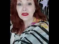  - Дама в чёрно белой блузки