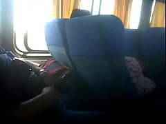  - mujer le manosea a tio bigoton en Bus.3GP