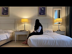  - Met an Arab girl in a hotel