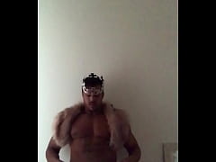  - Diego Barros mostrando o pau de 25cm / Showing his 10 inch dick