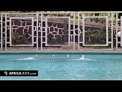  - Sex with a hot top model in Africa