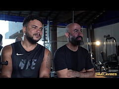  - Na Casa das Proibidas, a Mila Hot puxou o treino e deu gostoso na academia do FV para dois brutos | Mila Hot | Felipe Costa | Erick Frei