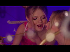  - Teen Coco Lovelock And Haley Spades Seduce Hot Jessica Ryan