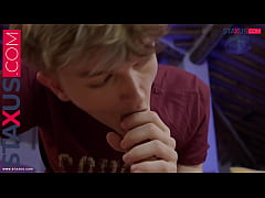  - STAXUS :: My FREIND and I know how to have fun when our parents are not around.