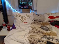  - Girls4cock.com *** cute siswet19 flashing pussy on live webcam