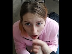  - The girl sucked at the entrance and got cum in her mouth
