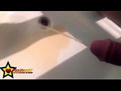  - Pee in the Shower Video-Clip-Mix