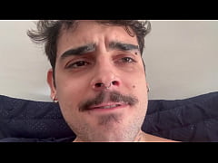  - Lukinhas batendo e metendo pau no rabo