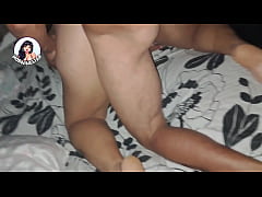  - ''Convidamos nosso amigo para assistir um filme , mas o unico expectador foi o marido. ''