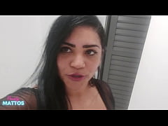  - Segurança do condominio me reconheceu botou eu pra mamar sua rola preta grande e gozou na minha buceta no banheiro