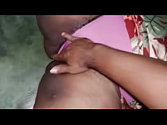  - Padrasto masturbando e fodendo minha bucetinha peluda