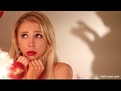  - Alix Lynx Lesbian Christmas Fun