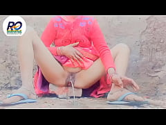  - भाभी ने सारी उठाके फिंगर करके मन में खलबली मचा दी है