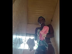  - Crazybitch cleaning her body thoroughly