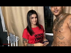  - Brotei no barraco e dei pra dois.