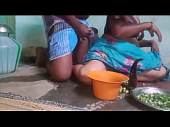  - Aunty boobs show vegitable cutting handjob hasband