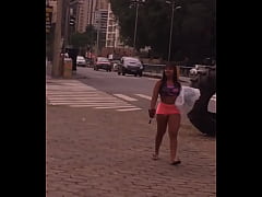  - morena gostosa de short socado