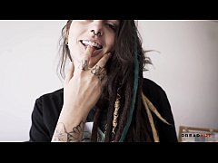  - Ele fode meu cuzinho ate eu gozar - Dread Hot