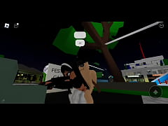  - Sexo em público na praça da cidade com plateia no brookhaven