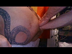  - Charly Wird von zwei Topfister gefistet..  Doppelfist und Hart Ficken