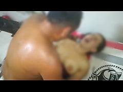  - Mi Esposo Invita a Su Jefe a que me Rompa La Concha y El Culo Por un Aumento De Sueldo