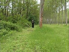  - Sex on the car: the bushes are full of lust