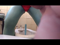  - Claudia jugando con su dildo