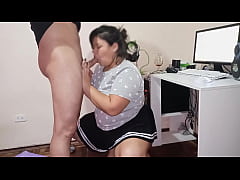  - entro al cuarto de mi hermanatra y la pongo aq me chupe toda la polla por que yo se que ella le encanta tenerla en su boca toda mi leche ella es la mejor haciendo lo que hace follamos como locos mientra estamos solos